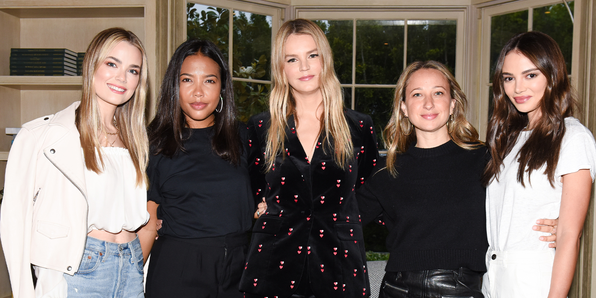 Party On Frame Throws an Alfresco Dinner Party to Celebrate Its New