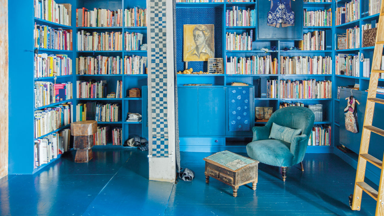 New Tome Bibliostyle Takes You Inside the Coolest Home Libraries