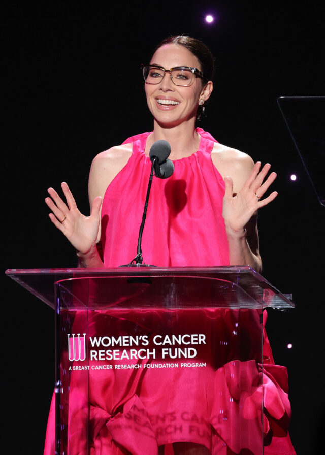 "Unforgettable Evening" Honors Olivia Munn.